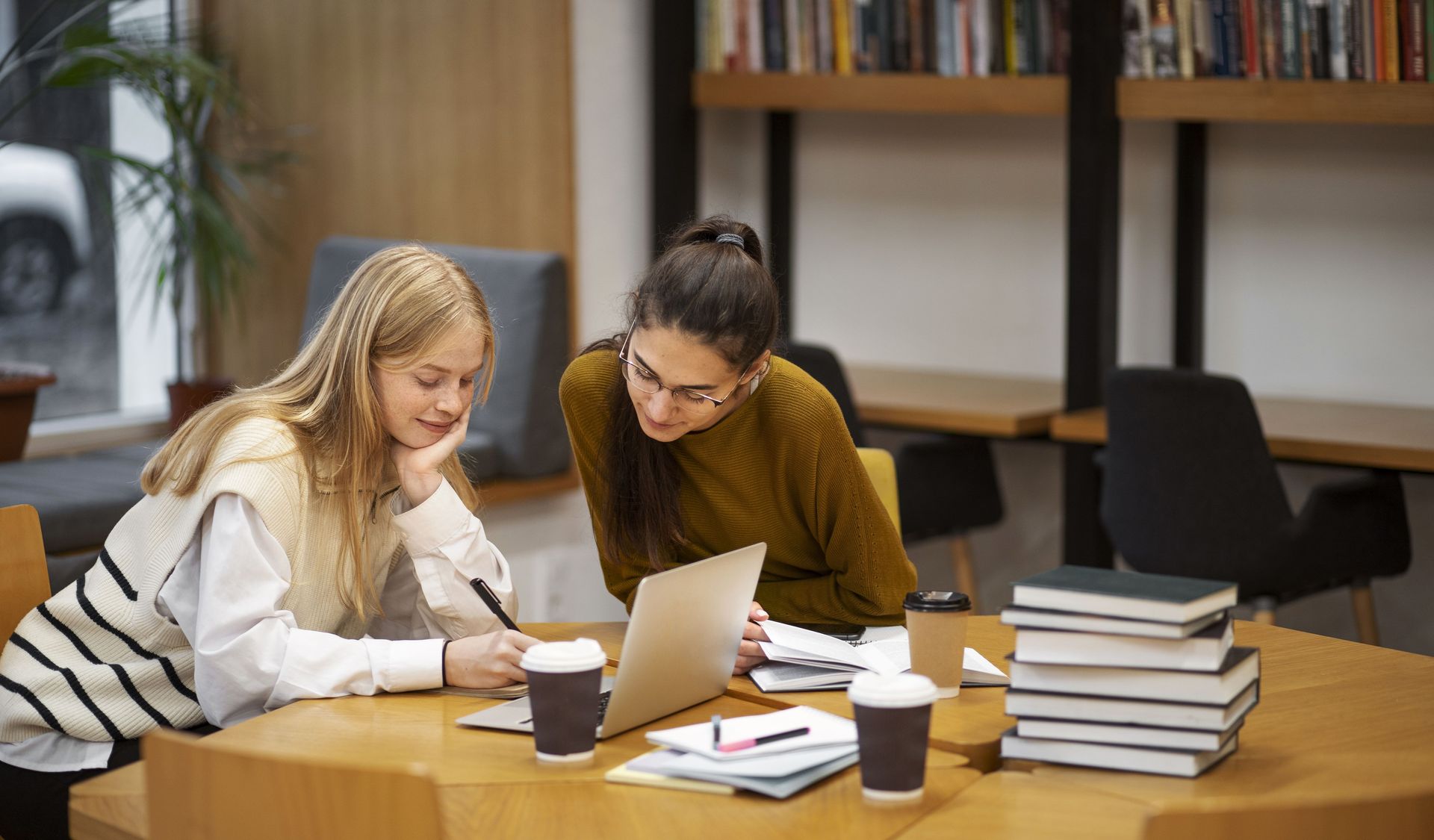 EFEB Felnőttoktatási Központ